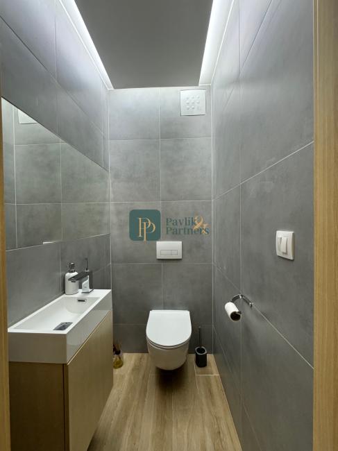 Prenájom krásny 2 izbový byt, novostavba, garážové státie, terasa 5m2