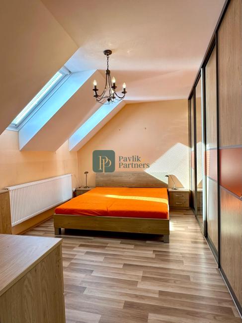 Predaj 3 izb. byt Bojnice, parkovacie miesto, REZERVOVANÉ.