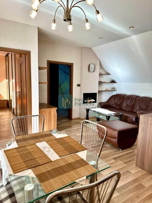 Predaj 3 izb. byt Bojnice, parkovacie miesto, REZERVOVANÉ.