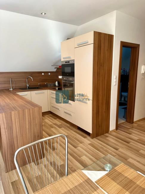 Predaj 3 izb. byt Bojnice, parkovacie miesto, REZERVOVANÉ.