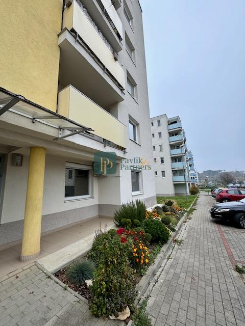 Prenájom 1 izbový byt, novostavba, park. miesto