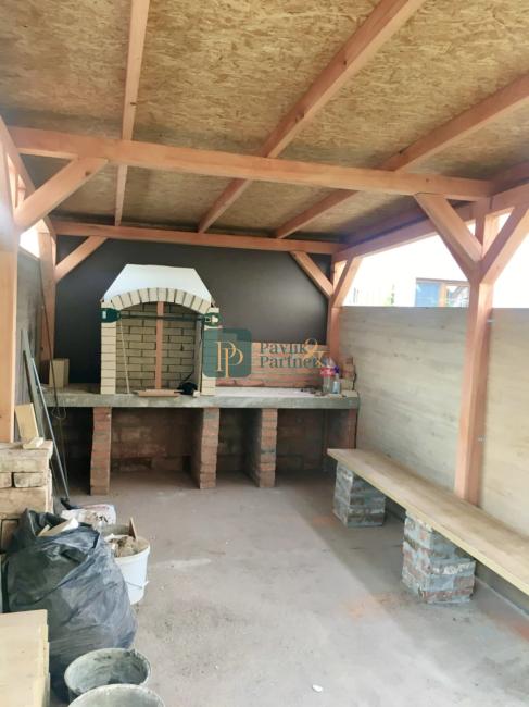 Predaj 3.izbový byt tehlová bytovka, garáž, altánok, bazén