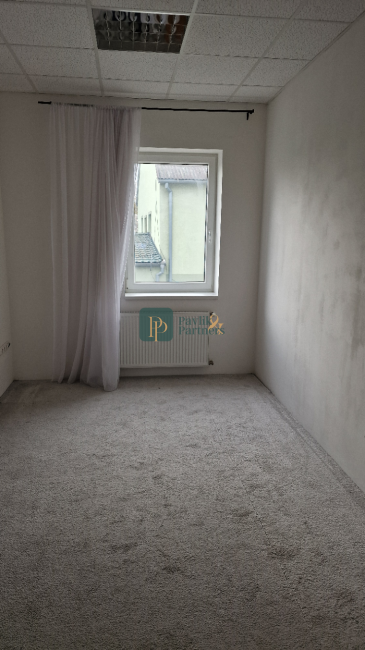 Prenájom administratívna budova Lužianky 120m2