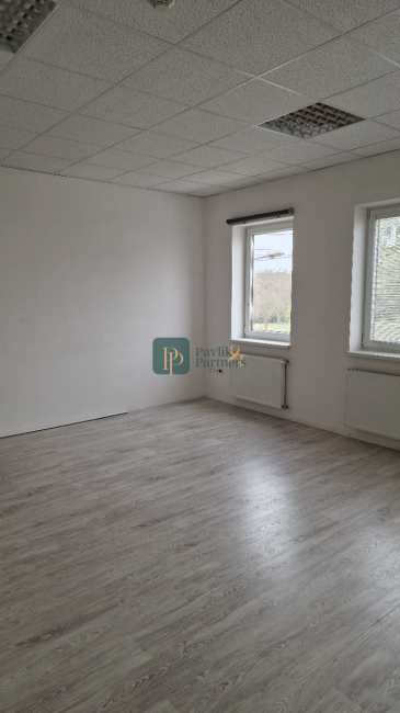 Prenájom administratívna budova Lužianky 120m2