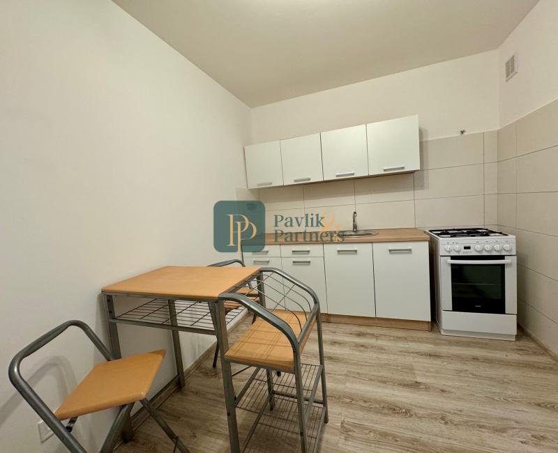 Prenájom 2 izbový byt, 2x balkón, centrum mesta