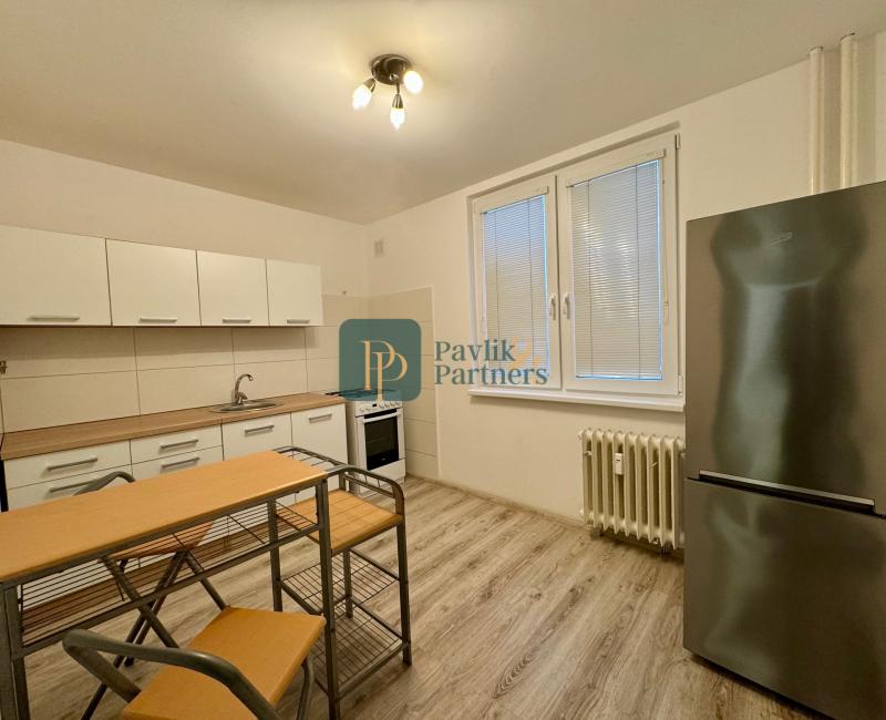 Prenájom 2 izbový byt, 2x balkón, centrum mesta