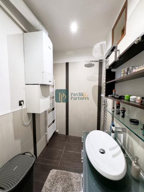 Predaj veľký 2 izbový byt, tehlová bytovka, Nové Mesto