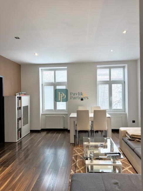 Predaj veľký 2 izbový byt, tehlová bytovka, Nové Mesto