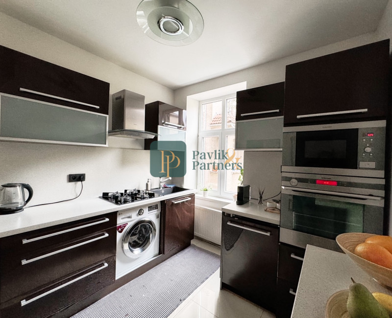 Predaj veľký 2 izbový byt, tehlová bytovka, Nové Mesto