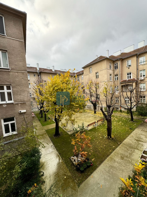 Predaj veľký 2 izbový byt, tehlová bytovka, Nové Mesto