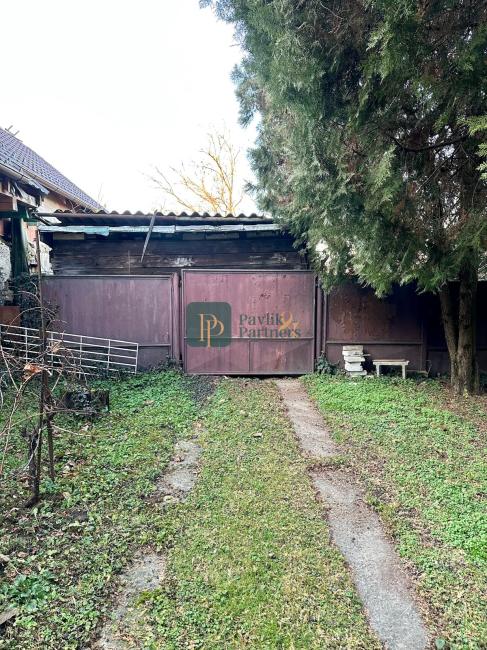 Predaj 3 izbový RD Komjatice, pozemok 13,7á EXKLUZÍVNE!