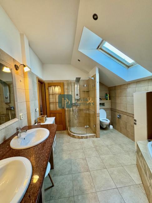 Prenájom 4 izbový RD, Zobor, dvojgaráž