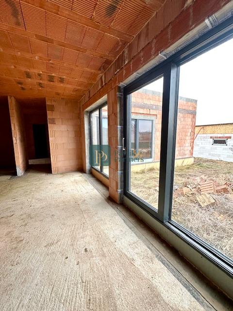 Predaj 5 izbový RD Šurianky, pozemok 5,7á, dvojgaráž EXKLUZÍVNE! NOVÁ CENA!