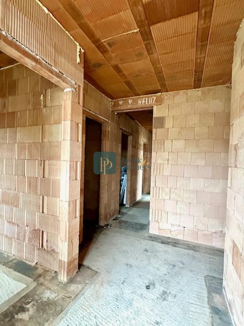 Predaj 5 izbový RD Šurianky, pozemok 5,7á, dvojgaráž EXKLUZÍVNE! NOVÁ CENA!