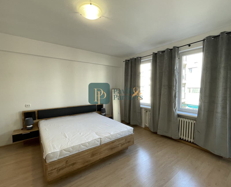 Prenájom veľký 2.izbový byt, tehla, 2x balkón, výhľad na hrad Nitra