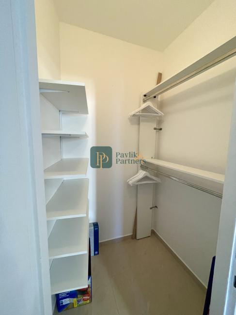 Prenájom veľký 2.izbový byt, tehla, 2x balkón, výhľad na hrad Nitra