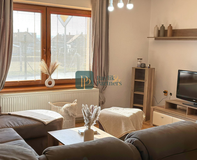 Predaj 3 izbový rodinný dom, 4,5á pozemok, Nitra