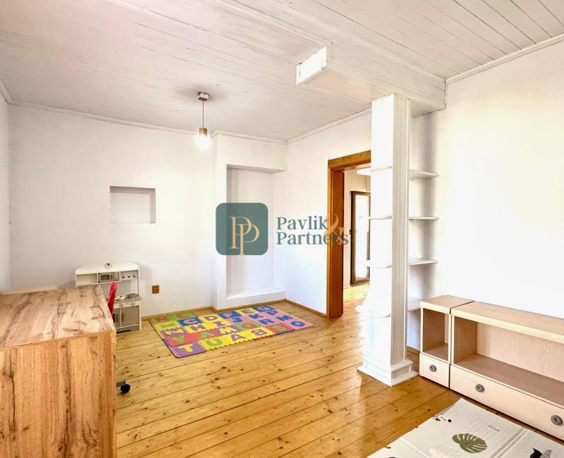 Predaj 3 izbový rodinný dom, 4,5á pozemok, Nitra