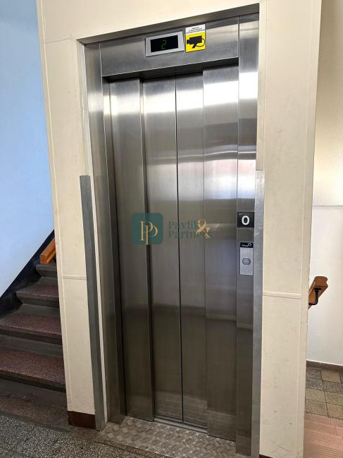 Predaj veľký 2 izbový byt 61m2, centrum, Štefánikova ul. EXKLUZÍVNE!