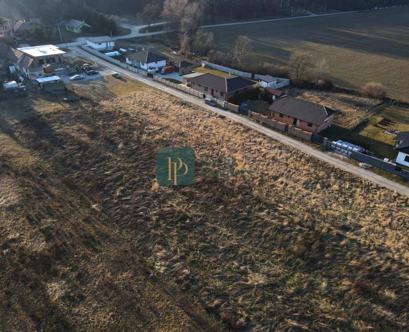 Predaj 9,2á stavebný pozemok, el. prípojka na pozemku, Jelenec