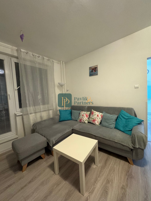 Prenájom 1 izbový byt Nitra - Čermáň, šatníky, loggia