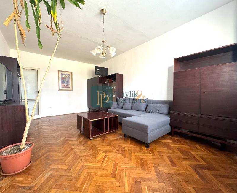 Predaj veľký 2 izbový byt 61m2, centrum, Štefánikova ul. EXKLUZÍVNE!