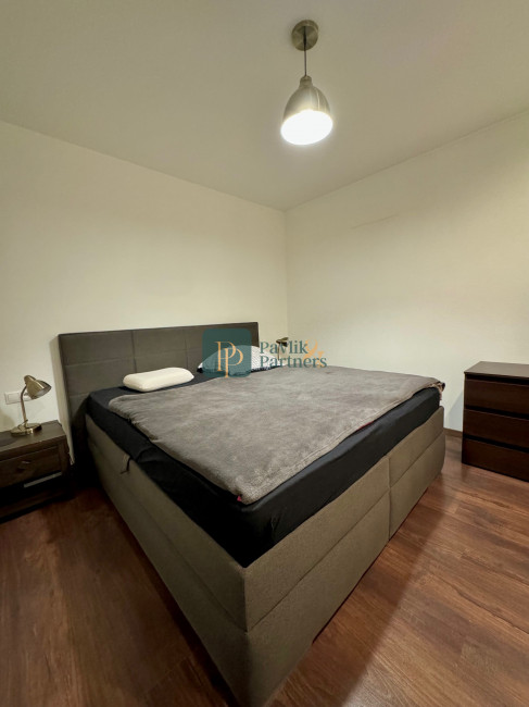 Prenájom 2,5 izbový byt, terasa, vyhradené parkovanie, centrum