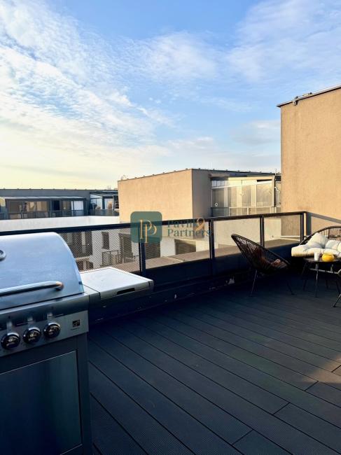 Predaj štýlový 3 izbový byt, novostavba, centrum, 40m2 terasa, garážové státie