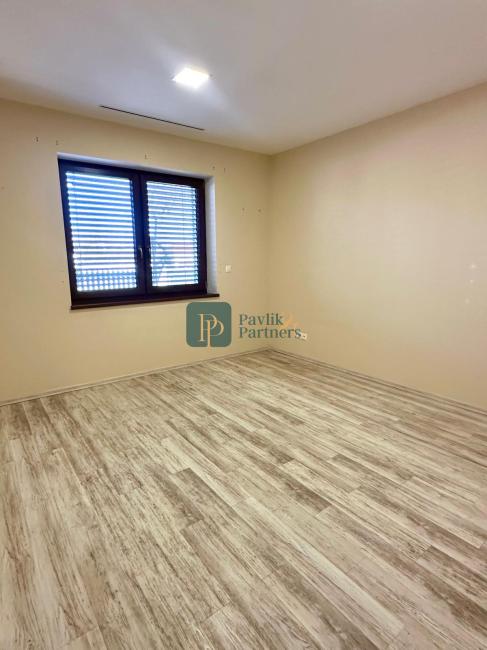 Predaj 4izb.rodinný dom Nitra, pozemok 9á, domček 50m2 na záhrade