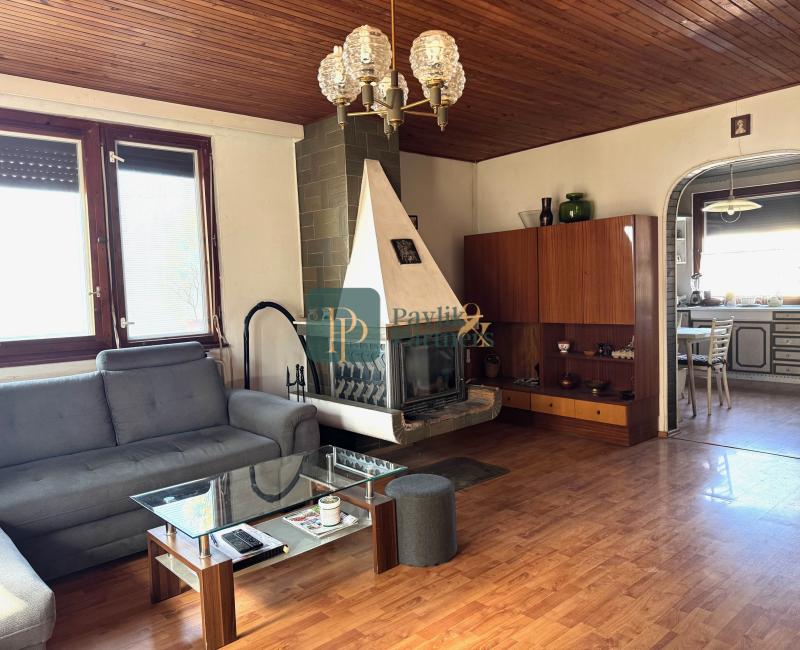 Predaj 3 izbový rodinný dom, 5,4á pozemok, Zobor, všetky IS