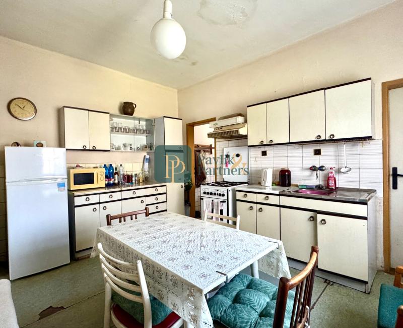 Predaj 3 izbový rodinný dom, 20á pozemok, Zbehy