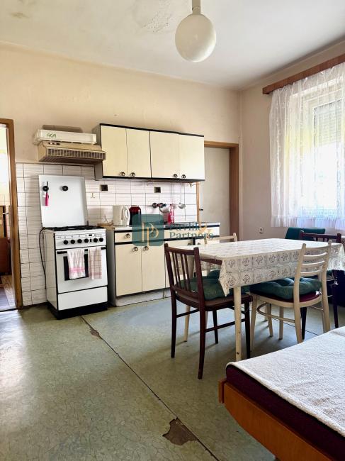 Predaj 3 izbový rodinný dom, 20á pozemok, Zbehy