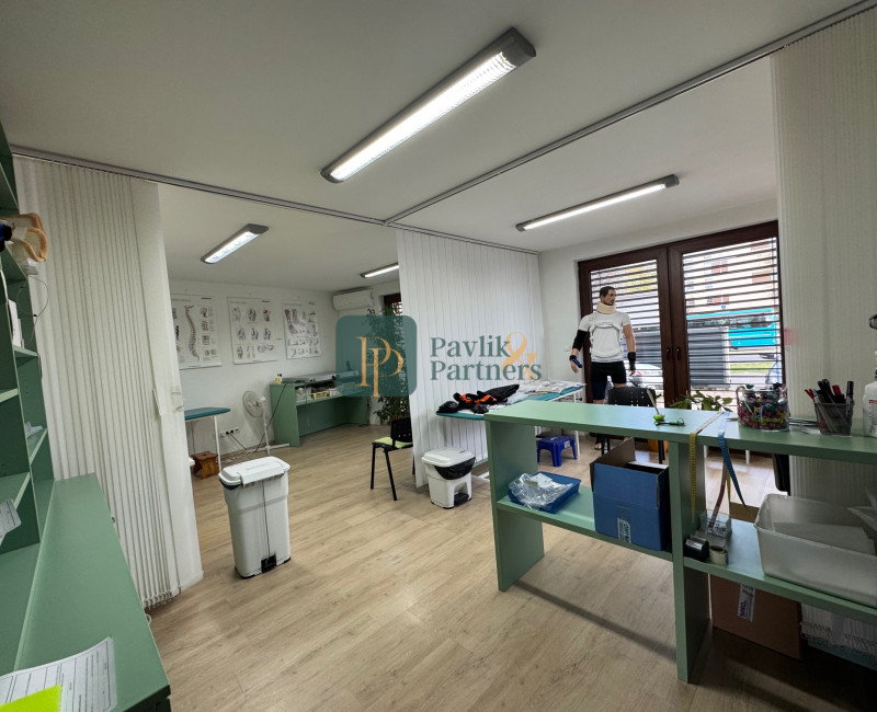 Prenájom kancelárske priestory, centrum mesta, 211 m2, parkovanie