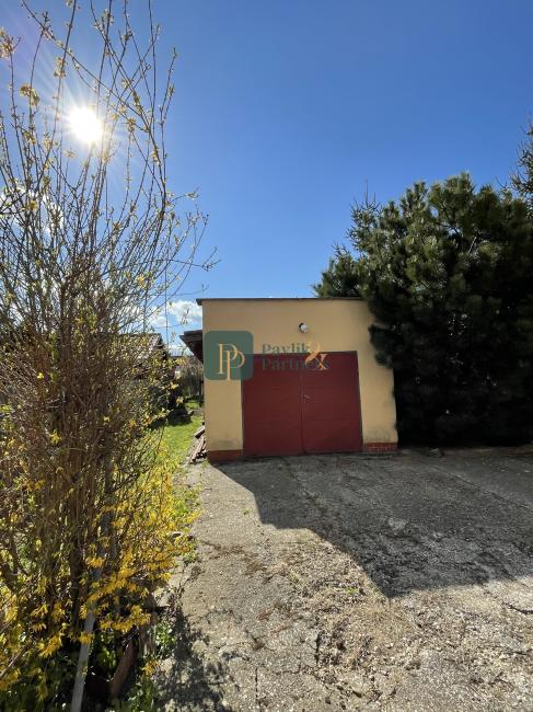 Predaj 3 izbový rodinný dom, garáž, 11,5á pozemok, pri Nitre EXKLUZÍVNE!