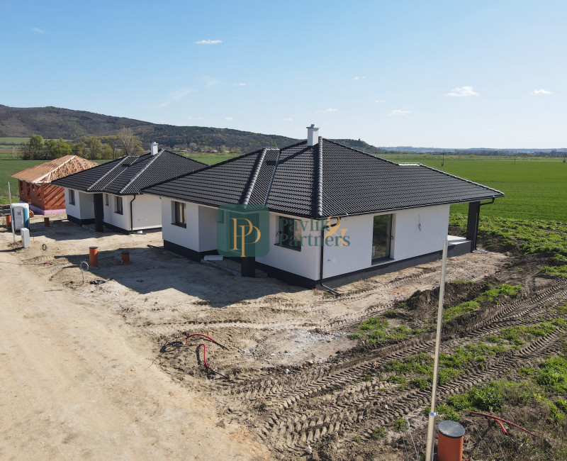 Predaj 4 izbová novostavba, 6,5á pozemok, krásne výhľady, Jelšovce