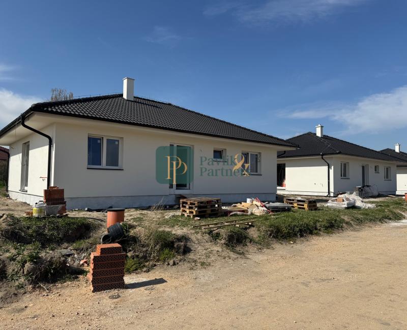 Predaj 4 izbový rodinný dom, novostavba, 5á pozemok, Jelšovce