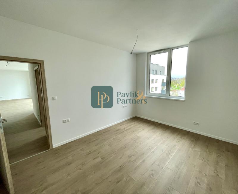 Predaj 3.izbový byt, novostavba Riviera, terasa, garážové státie Nitra