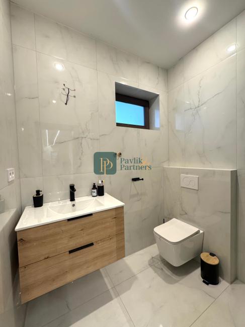 Predaj 4 izbová novostavba RD, 659m2 pozemok, pri Nitre