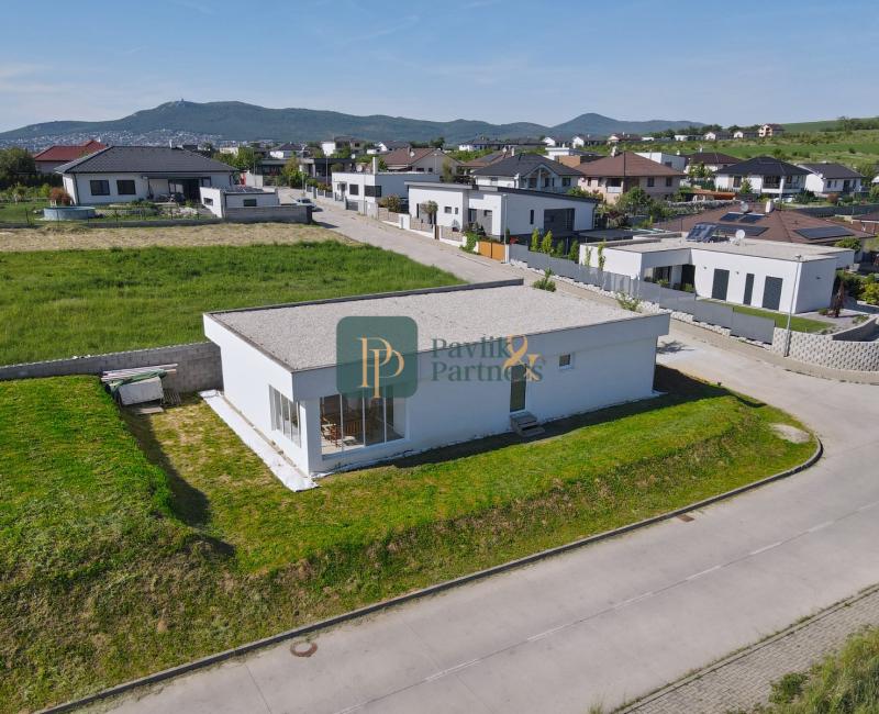 Predaj 4izbový RD novostavba Janíkovce, pozemok 6á, EXKLUZÍVNE! NOVÁ CENA!