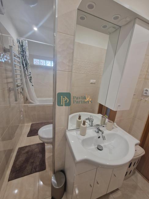 Prenájom 2 izbový byt, 2x balkón, zariadený, Chrenová