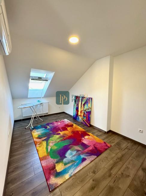 Prenájom krásny 3 izbový byt, terasa, Staré mesto