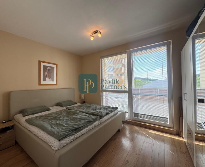 Prenájom pekný 2 izbový byt, 2x balkón, garáž, novostavba