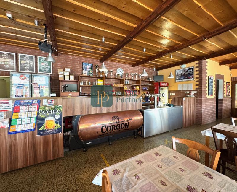 Predaj zabehnutá reštaurácia a penzión, Veľký Lapáš, 19á pozemok