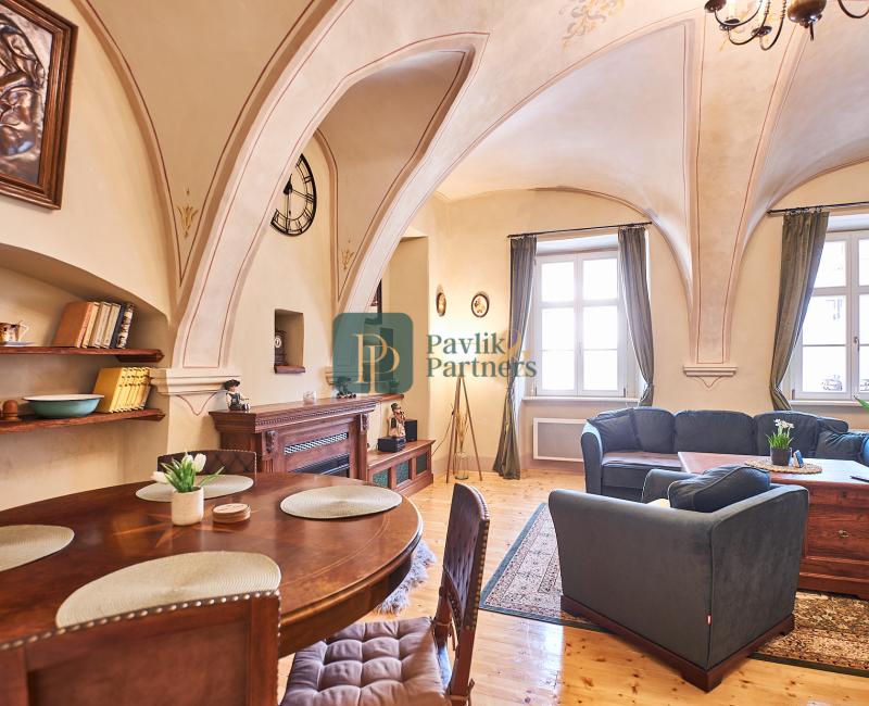 Predaj krásny 2 izbový apartmán, historické centrum