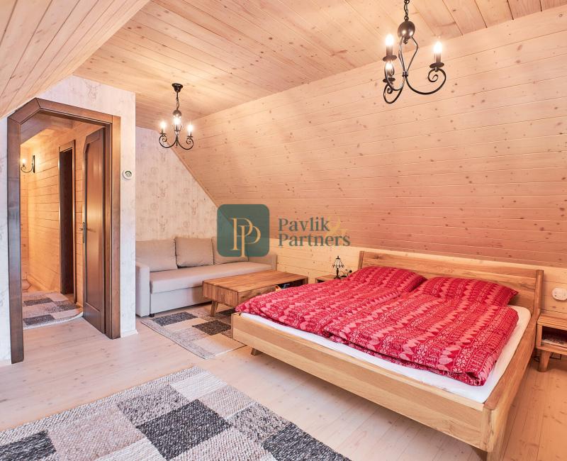 Predaj 4 izbový zrub pri lese, 7,5á pozemok, Nízke Tatry, EXKLUZÍVNE!