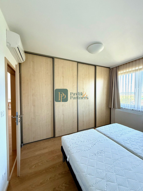 Prenájom 2 izbový byt, terasa, novostavba, 2x parkovacie miesto