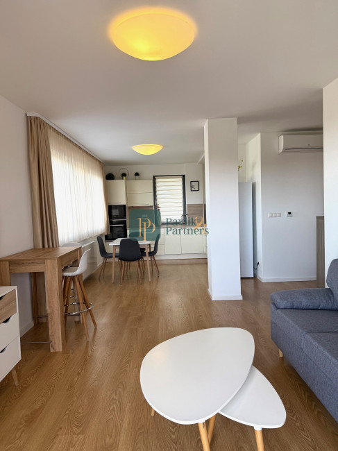 Prenájom 2 izbový byt, terasa, novostavba, 2x parkovacie miesto