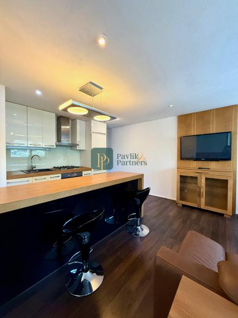 Prenájom 3 izbový byt, 2x parkovacie miesto, pozemok, Staré Mesto