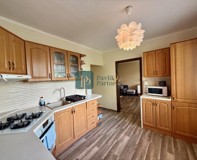 Prenájom pekný 2 izbový byt, zariadený, Chrenová