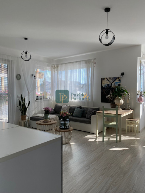 Prenájom veľký 2 izbový byt, novostavba, veľká loggia